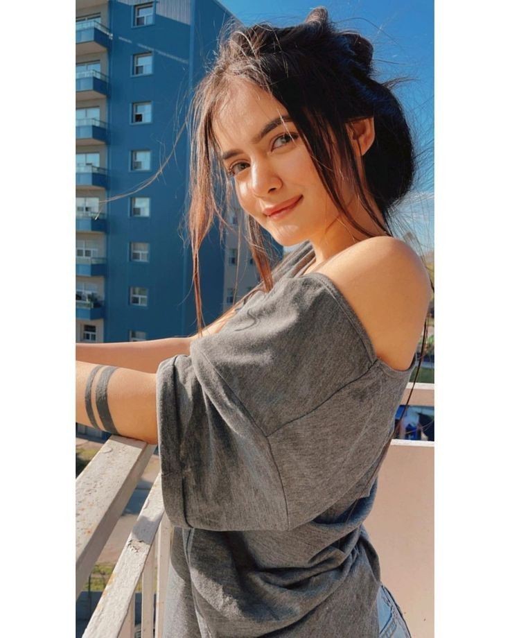 Girl Photos