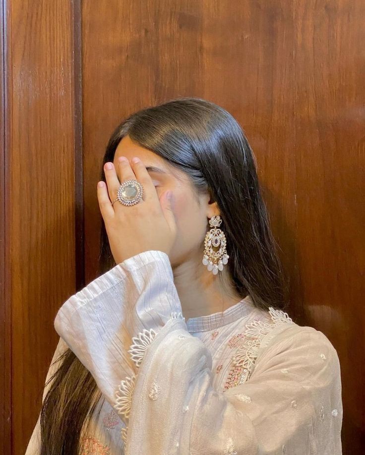 Ladki ki photos