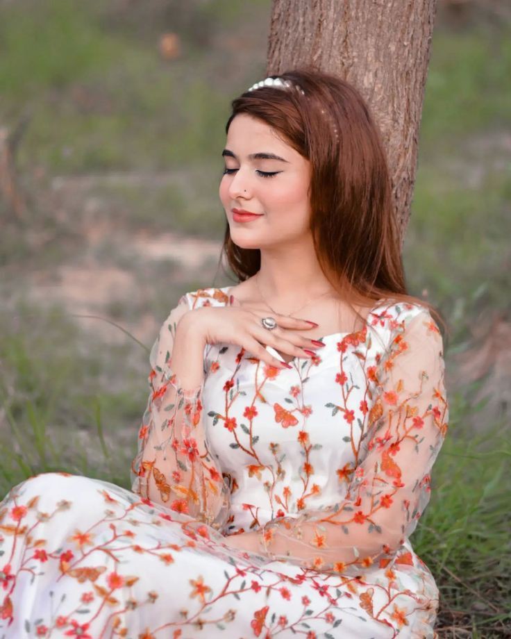 Ladki ki photos