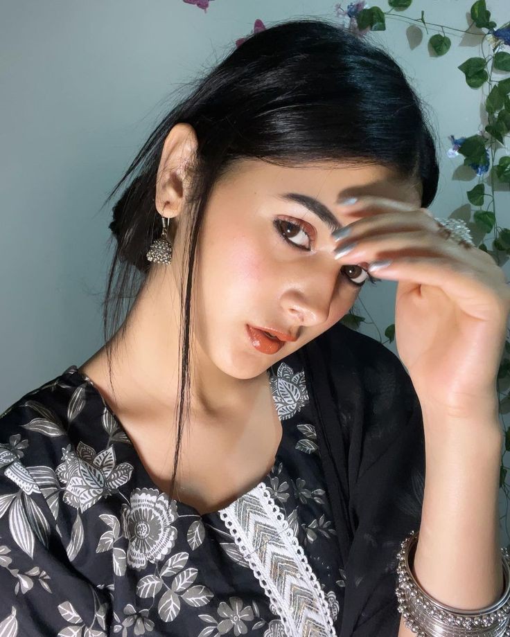 Ladki ki photos