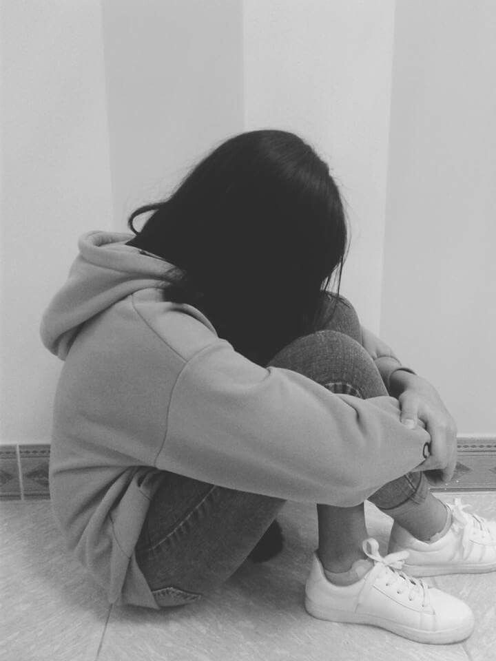 Sad Girl Pic
