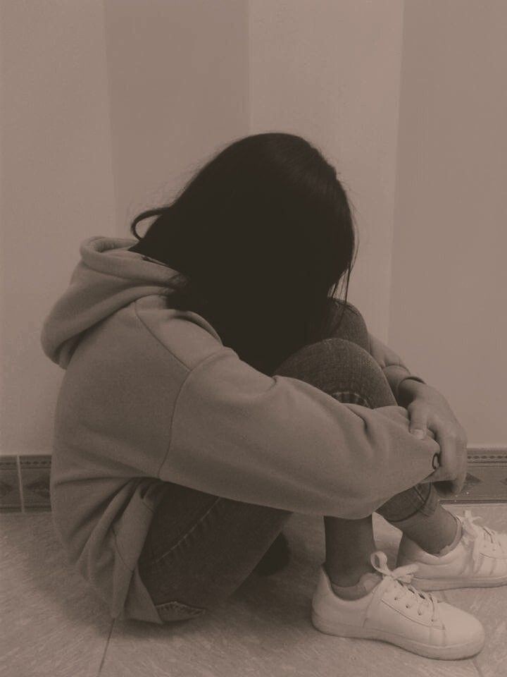 Sad Girl Pic