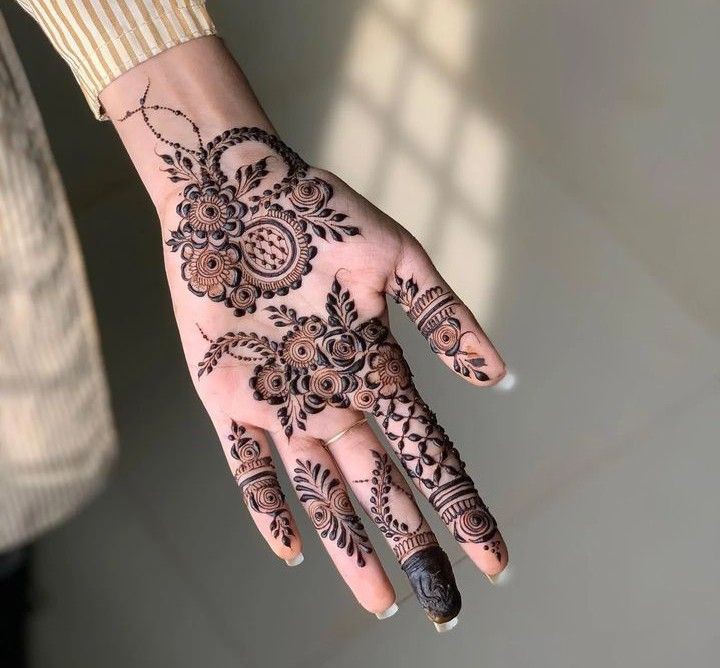 Arabic Mehndi Design