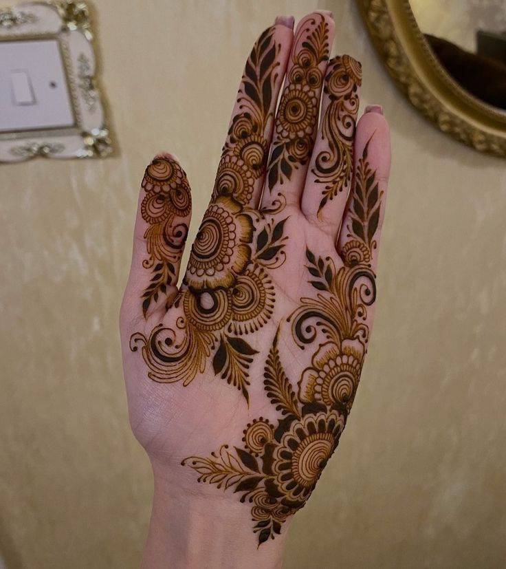 Arabic Mehndi Design