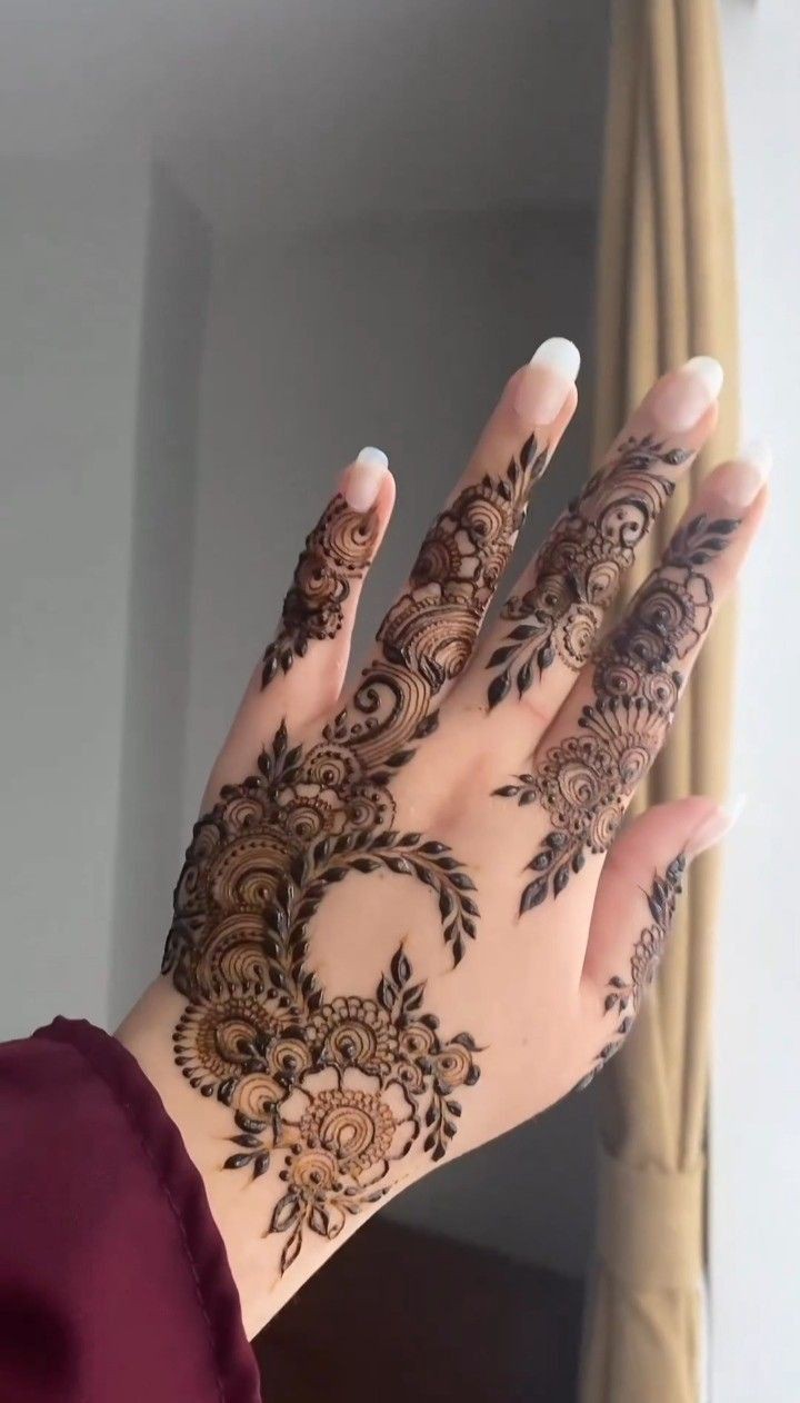 Arabic Mehndi Design