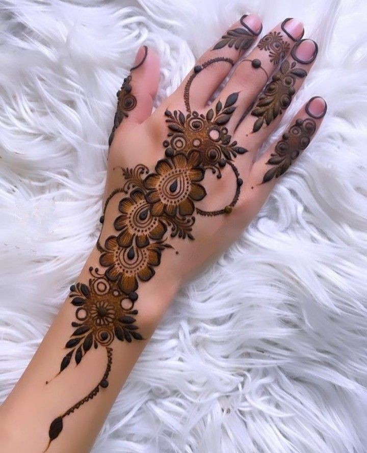 Arabic Mehndi Design