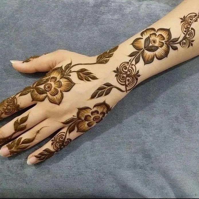 Back Hand Mehndi Design