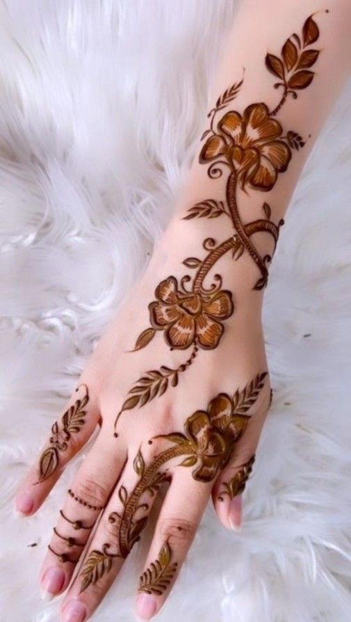 Back Hand Mehndi Design