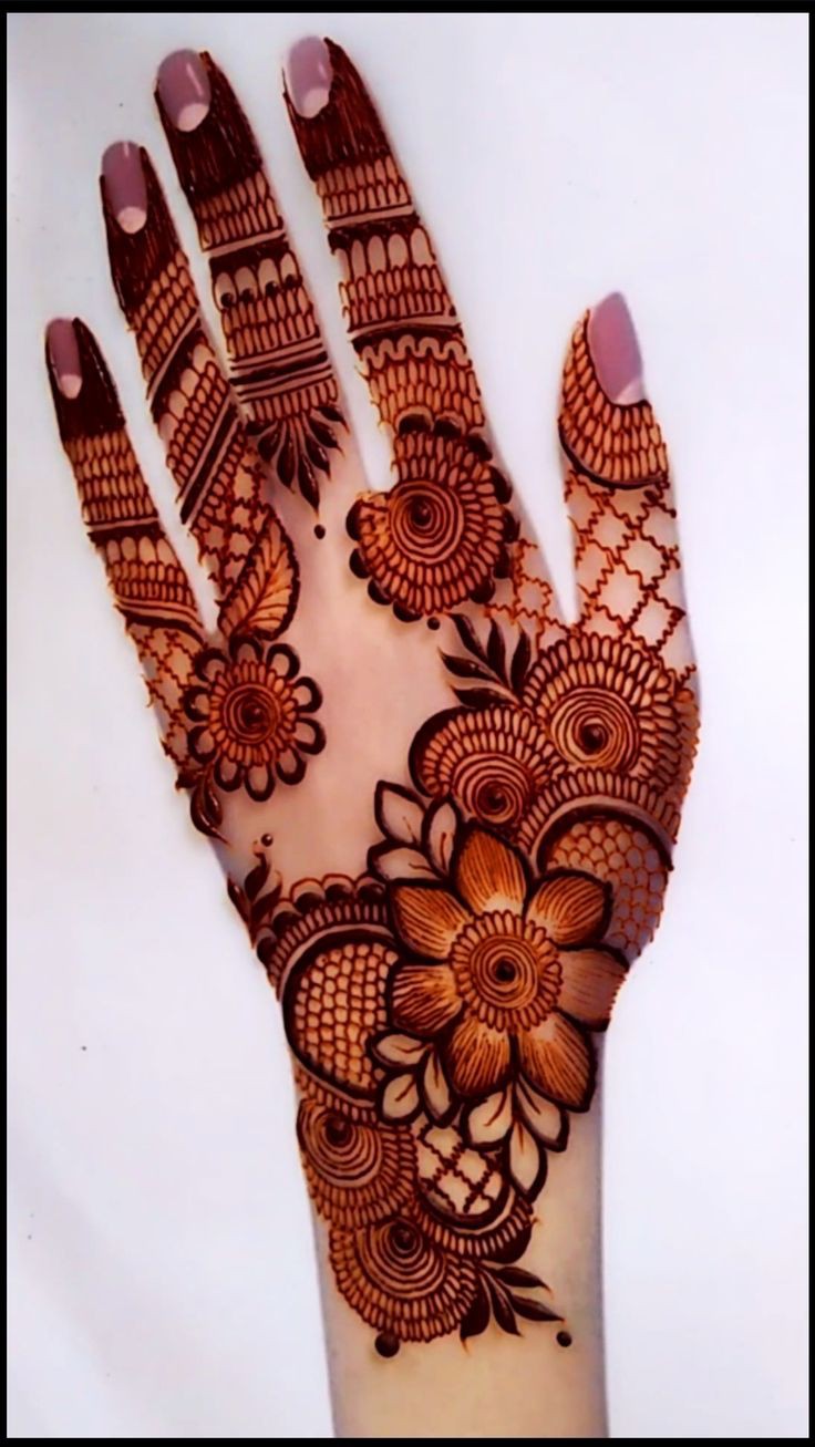 Front Hand simple Mehndi design